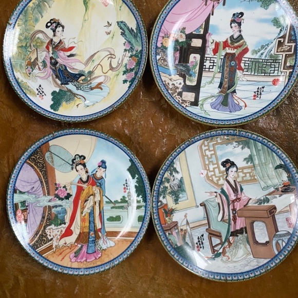 Zhao Huimin’s Porcelain  Beauties Of The Red Mansion Plates Set of 4 - Picture 5 of 10